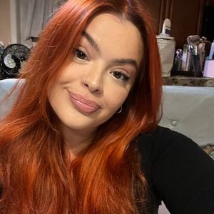 Meet your Posher, Serina